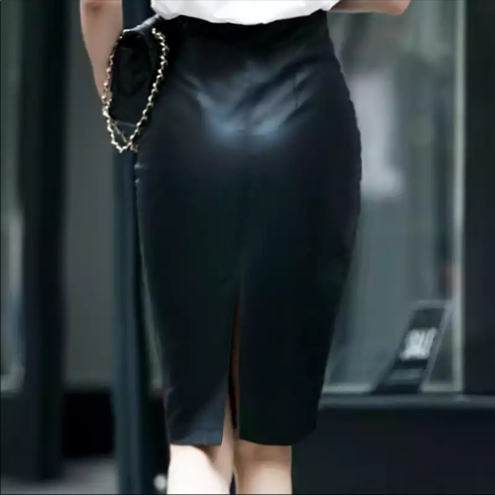 🆕 LAST 1 - Leather Skirt 🔥🔥🔥🔥 - Picture 3 of 6